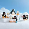 Baby Molly × Pingu Mutlu Balık Tutma Serisi – Vinil Peluş Kolye Kör Kutu