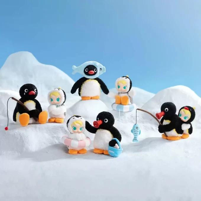 Baby Molly × Pingu Mutlu Balık Tutma Serisi – Vinil Peluş Kolye Kör Kutu