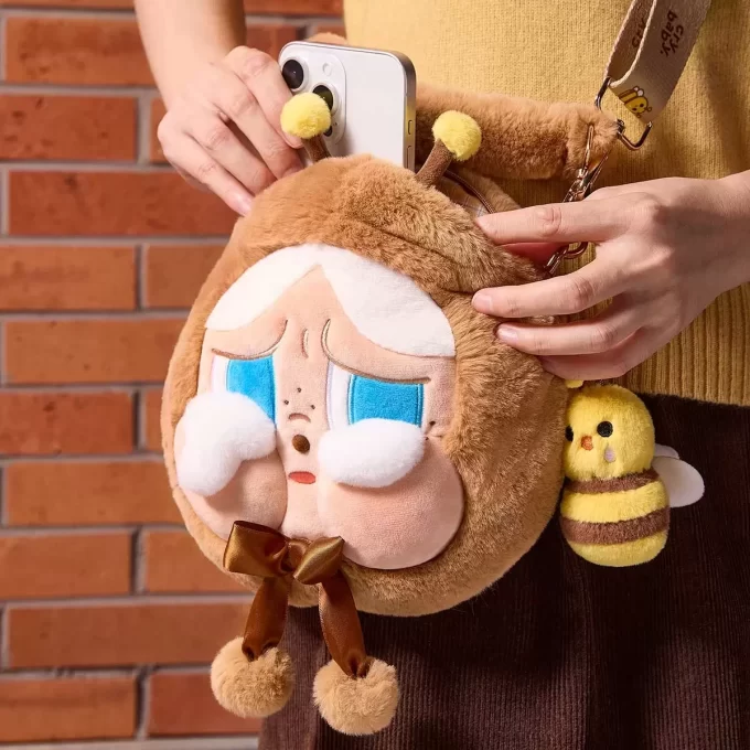 CRYBABY Crying Again Serisi – Big Head Bag (Sana Bir Çiçek Getireceğim)
