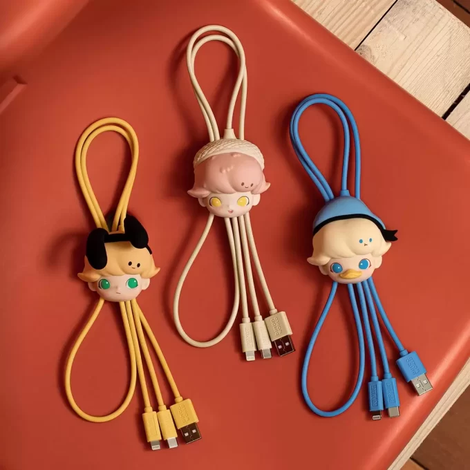 DIMOO WORLD × DISNEY Serisi – 2’si 1 Arada Kablo Kör Kutusu