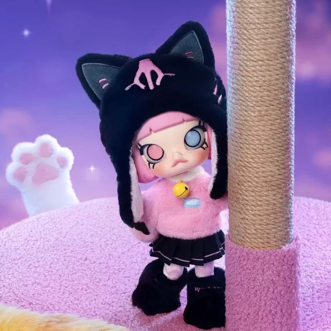 MOLLY Peekaboo 1/8 Aksiyon Figürü