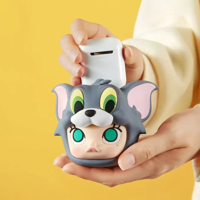 MOLLY X Warner Bros. 100. Yıl Dönümü Serisi – Kulaklık Çantası (Tom ve Jerry)