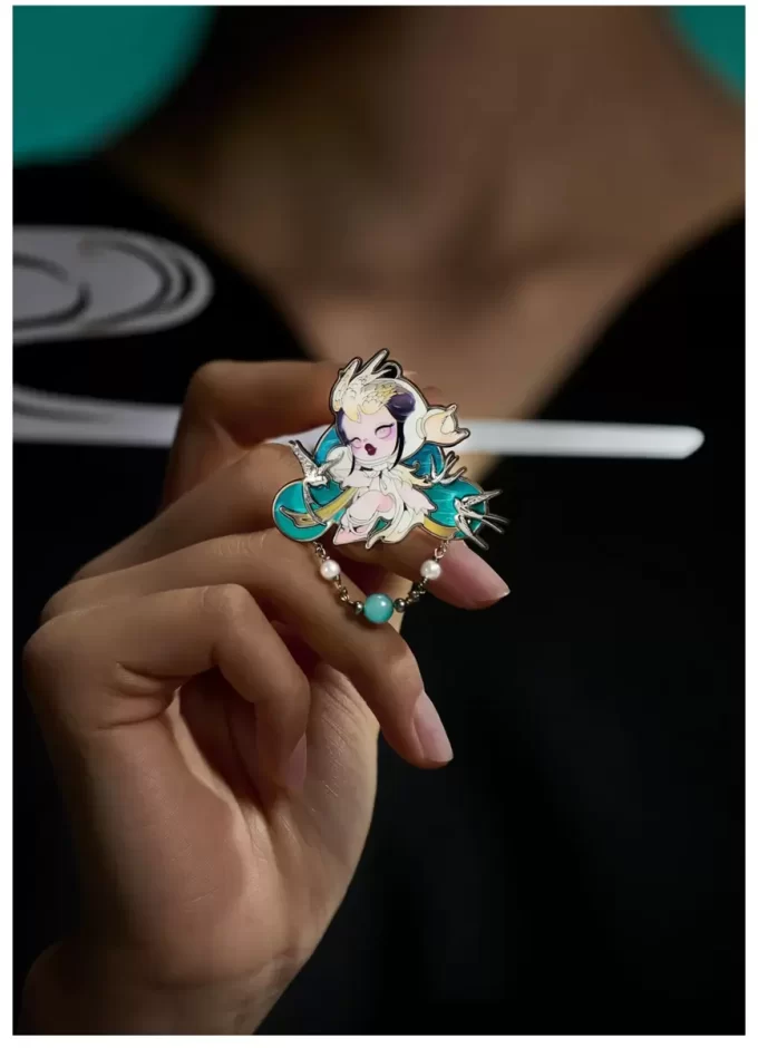 SKULLPANDA The Mirage Serisi Göğüs İğnesi